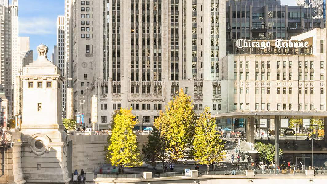 the facade of the Chicago Tribune tower