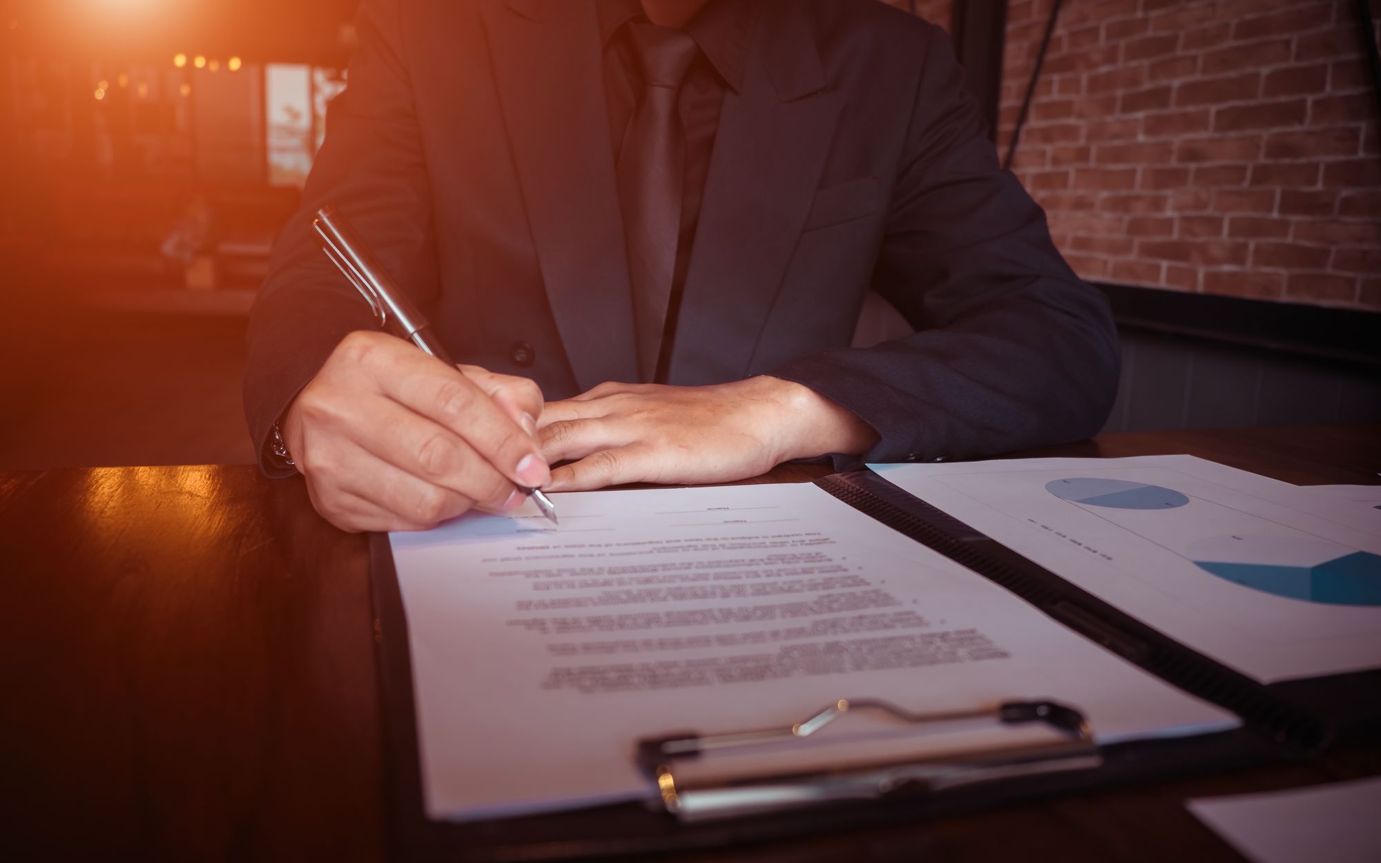 2df422945891ab057b2f7fd7c86c4698869deb05-2000×1250