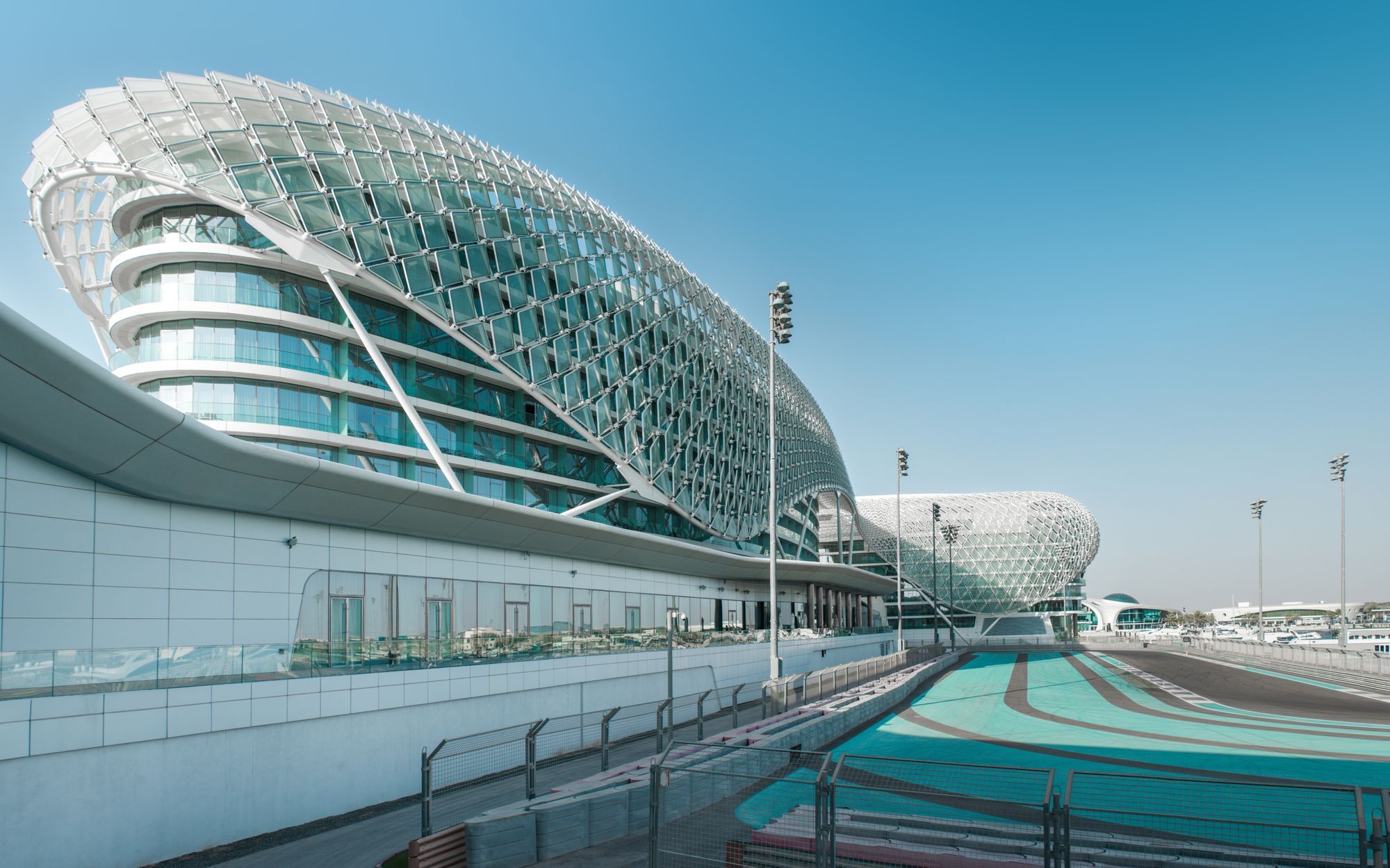 3057c933eb7a823f4217ddc6750815b4ebeb921d-2000×1250