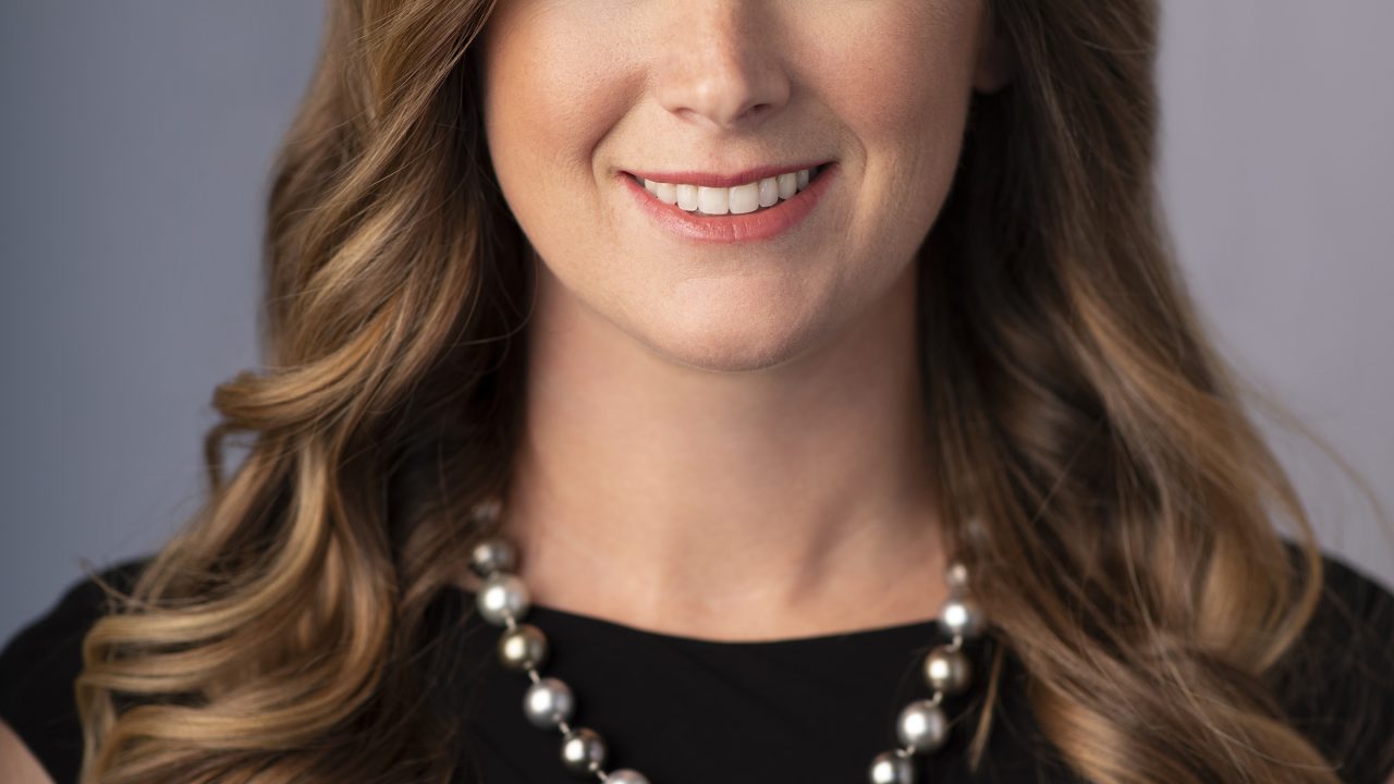 Headshot of Lauren Gibbs, the CEO of Gibbs Construction.